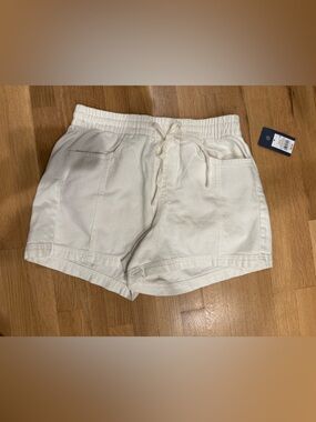 Universal Thread Cream Elastic Waist Athletic Shorts